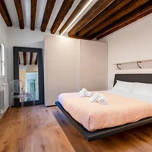 Residenza Riccardo Venice